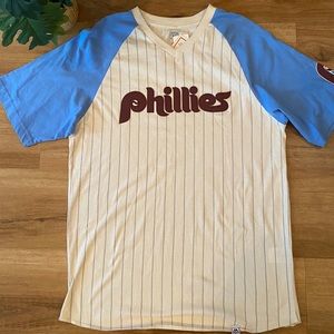 NWT Phillies Tshirt